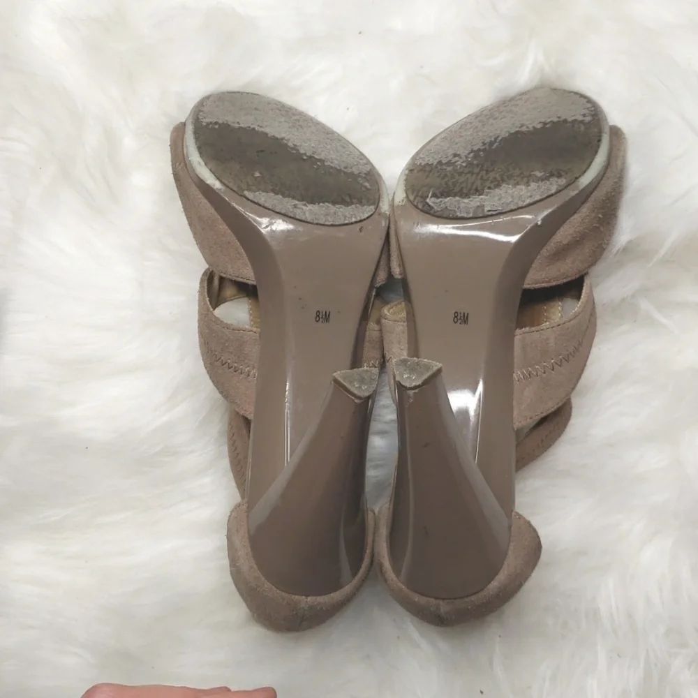 Michael Michael Kors Berkley T Strap Open Toe Suede Sandals Taupe zipper
